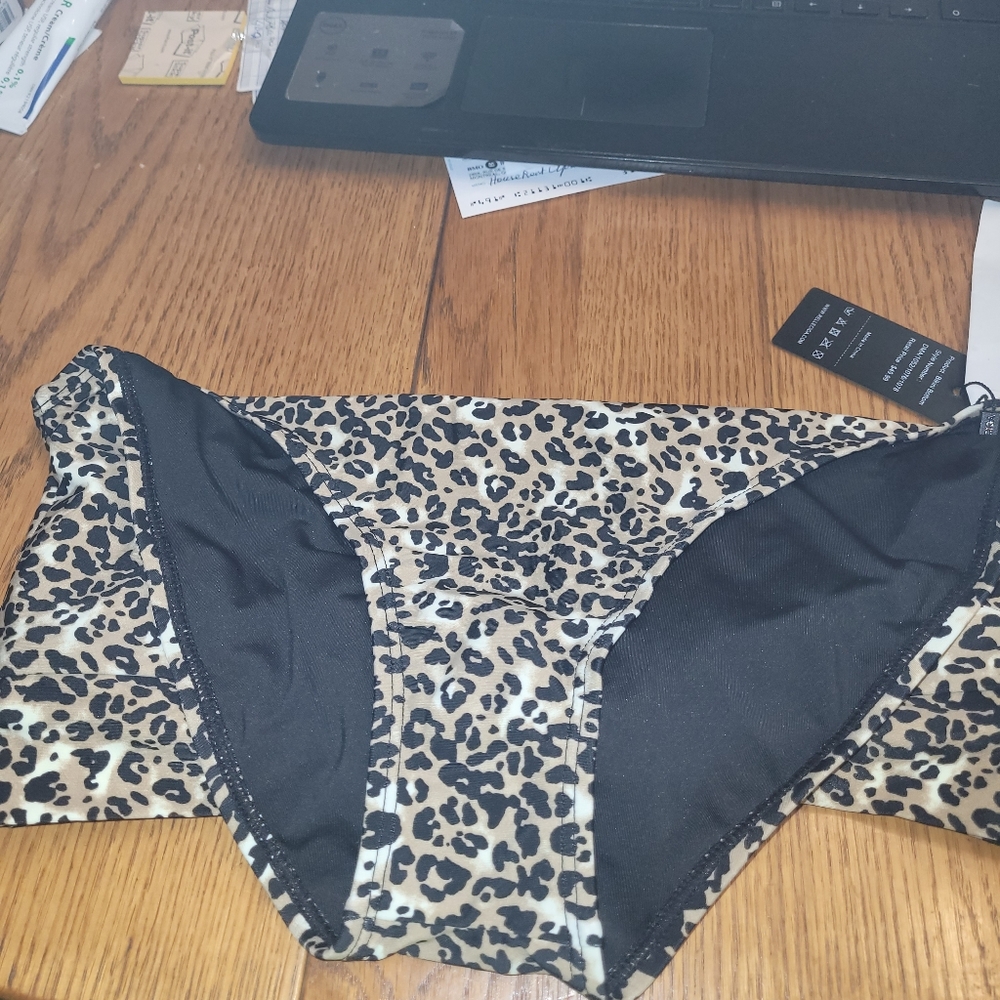 Ladies bikini bottoms